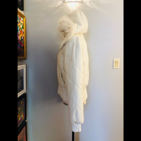 Super Cute White Bomber Jacket - Picture 3 of 7